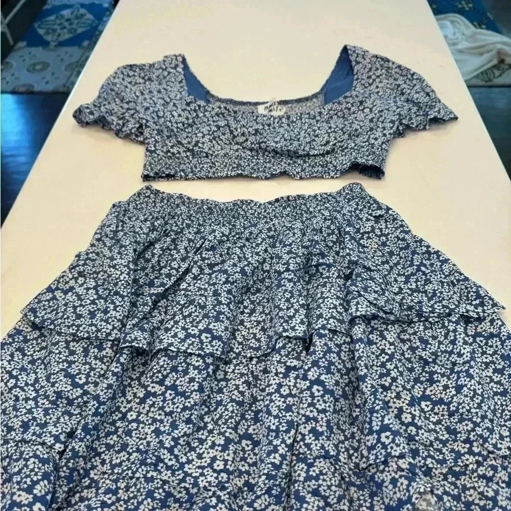Princess Polly 2-piece set. Mini ruffle skirt short sleeve crop top size 6 - Picture 12 of 12